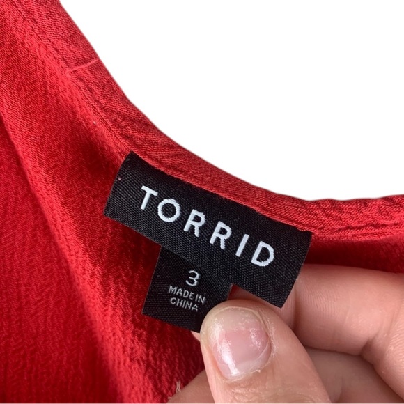 Torrid Red Cold Shoulder Button Front Blouse size 3X - Picture 3 of 9